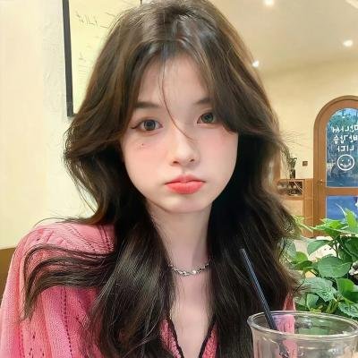 前程似锦的年轻女人
